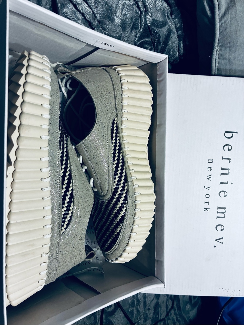 #391|Bernie mev. Black and White Woven Platform Sneakers